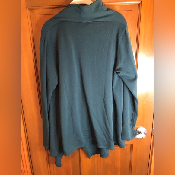 Bobeau green wrap sweater size L - Picture 2 of 4